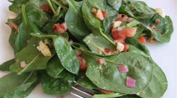 4 أطعمة تجعلك تبدو أصغر سناً