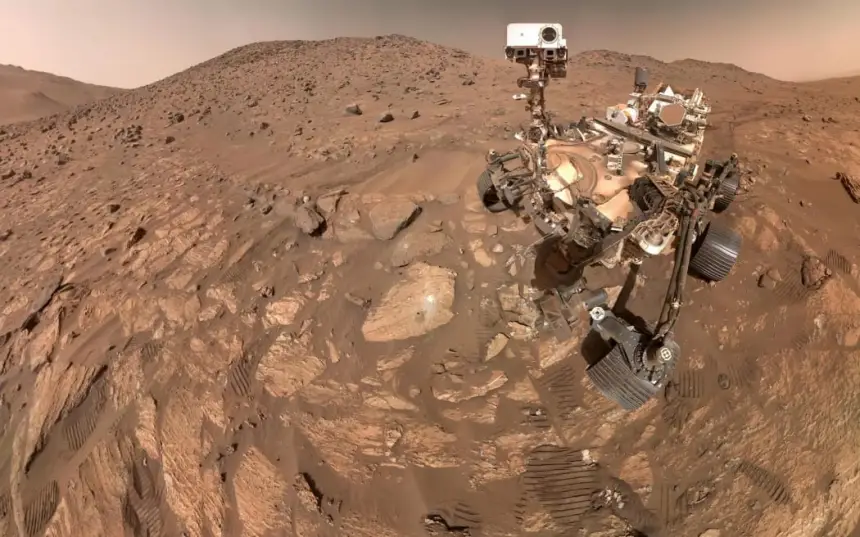 ناسا ترصد "برقاً مصغّراً" على سطح المريخ: دليل جديد على نشاط كهربائي في الغلاف الجوي للكوكب الأحمر