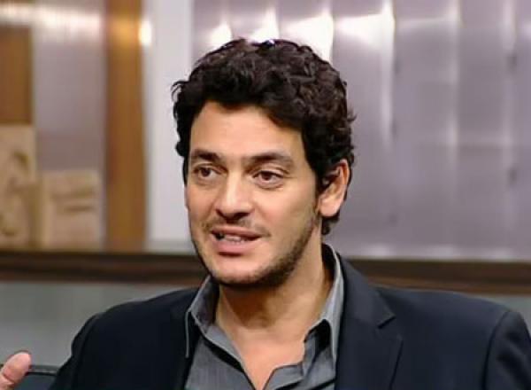 "ديموقراطية حكم العسكر " ، متابعة الفنان المصري خالد أبو النجا بتهمة الخيانة العظمى لأنه ......