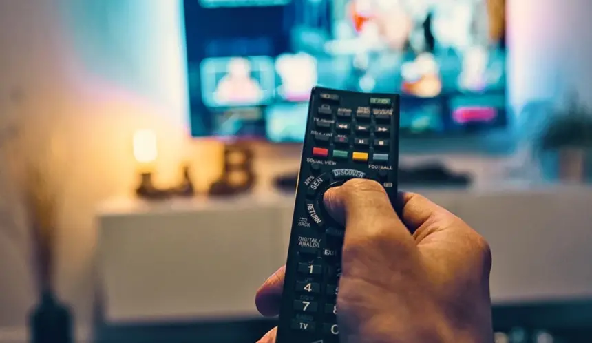 فين اللوجيك.. منتجو أعمال تلفزيونية رمضانية يواجهون انتقادات الجمهور المغربي بنسب مشاهدات عالية