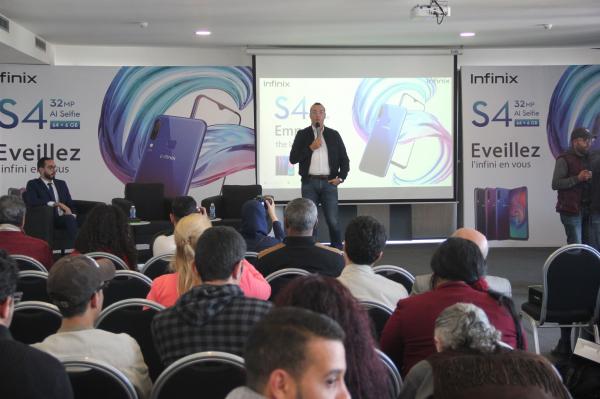 "انفينيكس" تطلق هاتفها الجديد S4 في السوق المغربي بسعر استثنائي