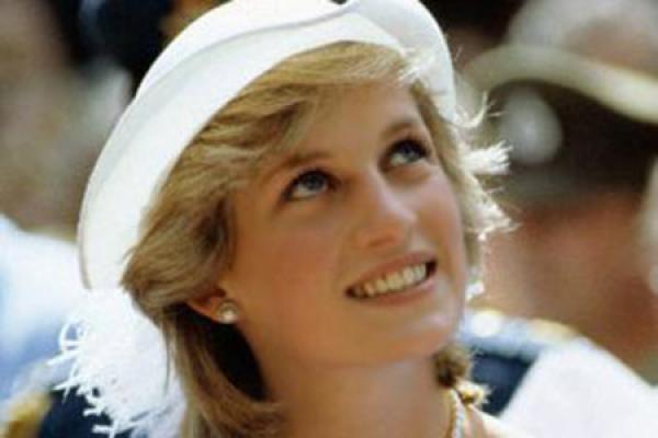 وفاة المغربية مولدة الاميرة ديانا