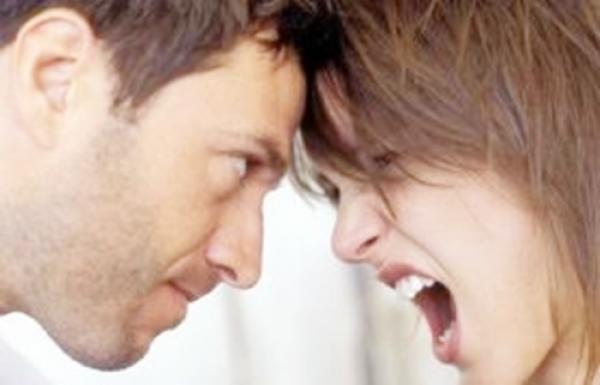 أغرب 10 قصص للغيرة في العالم