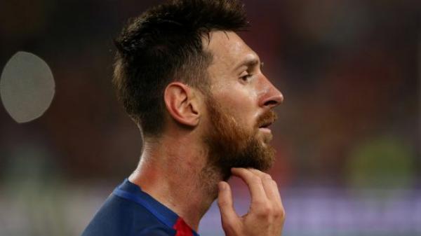 بعد اعلان عدم تجديد عقده .. هل يسدد مانشستر سيتي الشرط الجزائي و يخطف ميسي من برشلونة؟