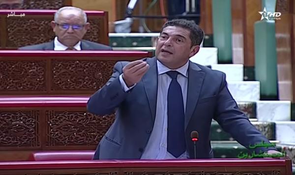 فيديو أستاذة سيدي قاسم يعود للواجهة من جديد في البرلمان والوزير يؤكد: لا توجد تدابير زجرية