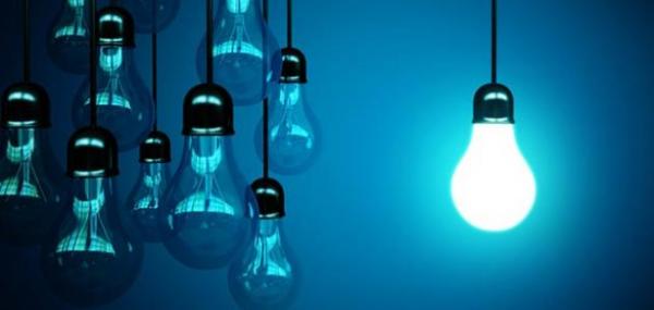 هدية "البوناني" للمغاربة : الزيادة في أسعار الكهرباء