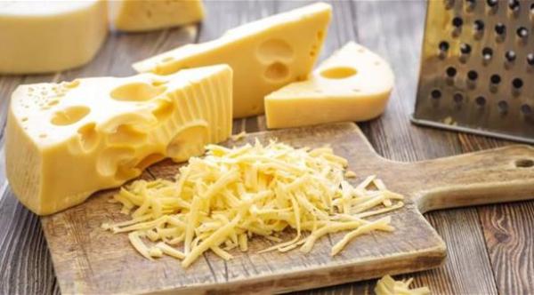 تجنب هذه الأطعمة إذا كنت تشكو من البواسير