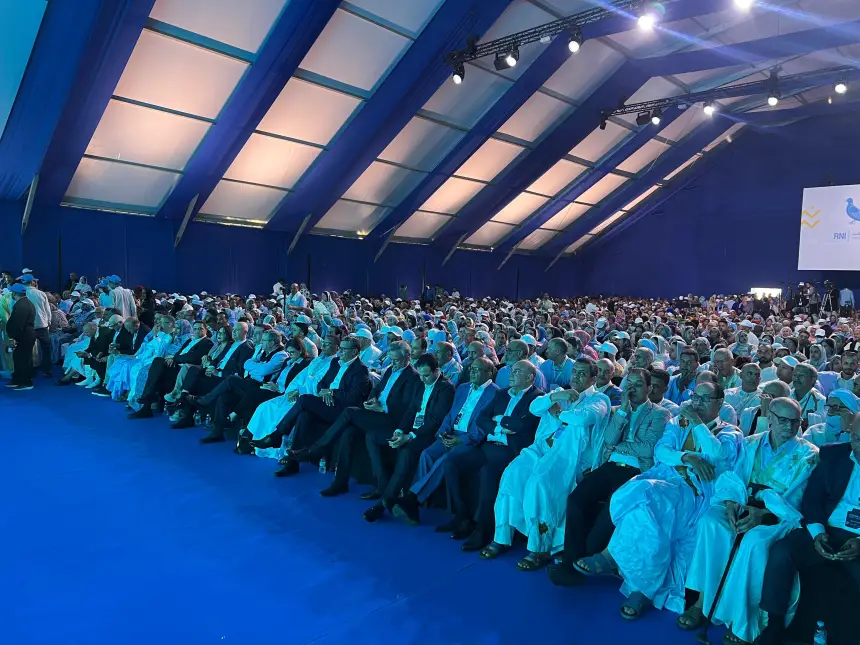 استقبال حافل لأخنوش في لقاء تواصلي بمدينة العيون جوهرة الصحراء المغربية