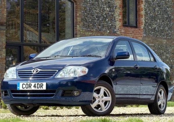 تويوتا كورولا .. سيارة واسعة الانتشار قليلة العيوب