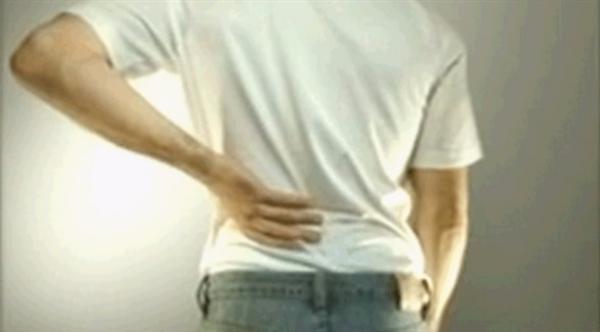 العلامات الأولى لحصى الكلى