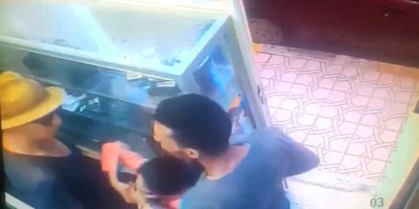 عاجل...هذا ما قضت به جنائية بني ملال في حق البيدوفيلي الأمريكي الذي حاول اغتصاب طفلة عمرها 9 سنوات