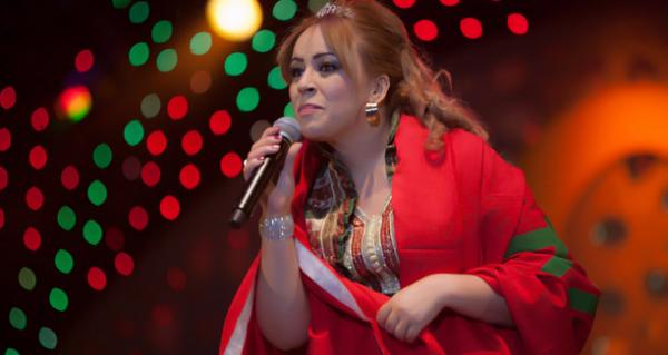 فنانة مغربية تنجو بأعجوبة من حادثة سير