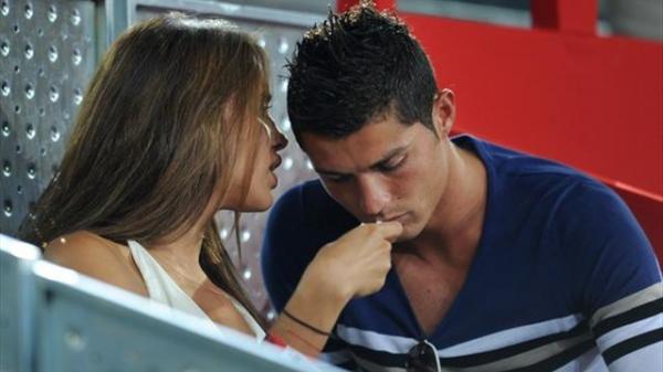 رونالدو يقاضي الصحف الإسبانية بسبب "فضيحة جنسية"