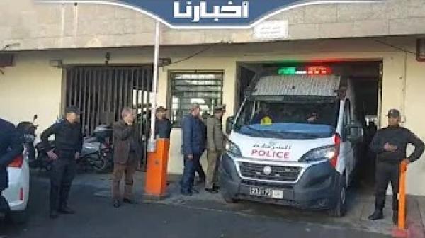 لحظة نقل سعيد الناصيري ورئيس جهة الشرق ومن معهما إلى ســجــن عـكـاشـة