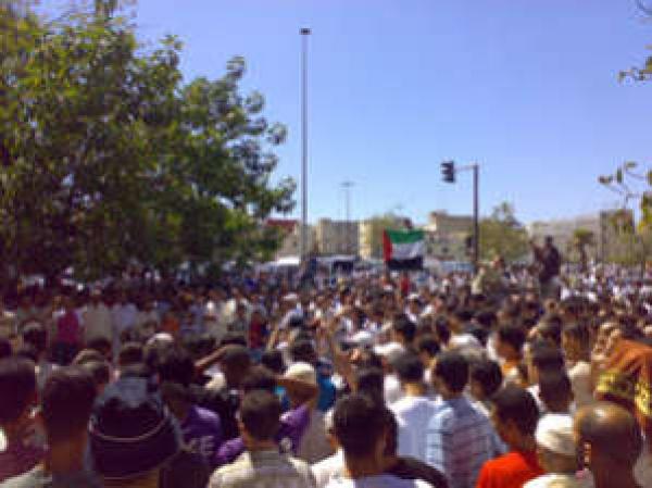 دعوات للتظاهر في المغرب تضامنا مع الشعب السوري