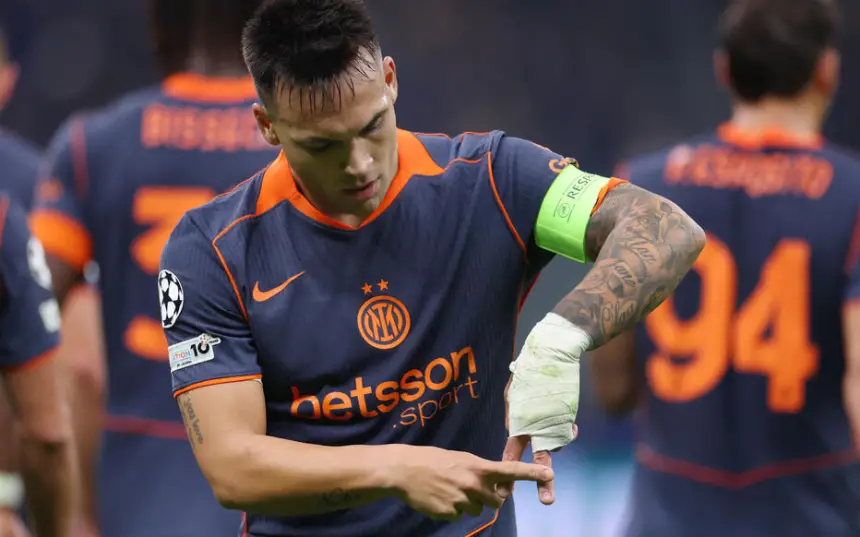 بالصور .. لفتة رائعة من نجم الإنتر "لاوتارو مارتينيز" تجاه "أشرف حكيمي"