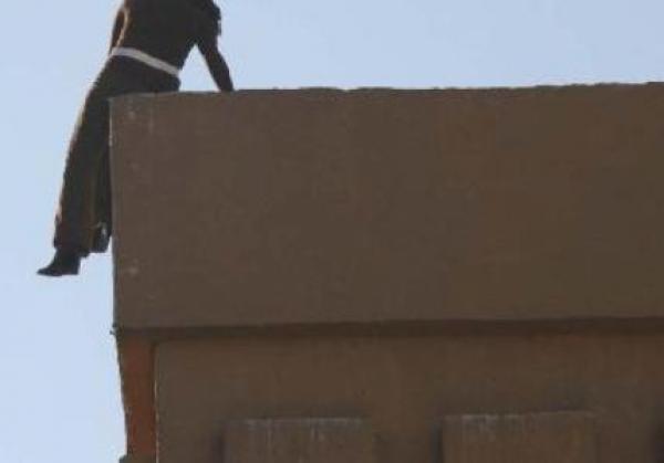أمن سيدي إفني يتمكن من إنقاذ شابة من الانتحار