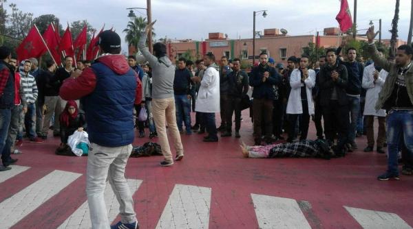 لحظة التدخل الامني لفض اعتصام 10 الاف إطار بمراكش