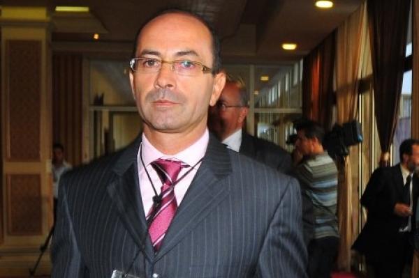 التحقيق مع الخازن العام للمملكة بعد افتضاح ملف "تفويت" عقار مخزني بقلب مراكش بثمن زهيد