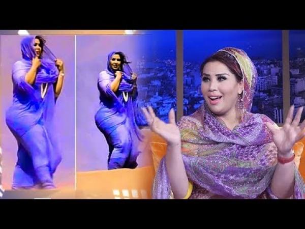 سعيدة شرف تعترف : هذه الصورة حقيقية ماشي "فوتوشوب"