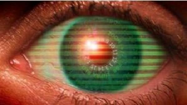 عدسة لاصقة جديدة \"لعرض البريد الإلكتروني أمام العين\" 