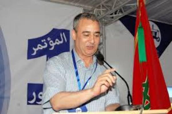 بنعزوز يقصف نبيل بنعبد الله : "أنت بيّاع" (فيديو)