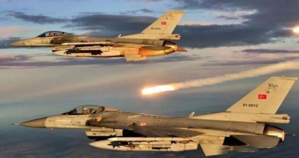 بعد تفجيرات اسطنبول .. أنقرة تشن عملية جوية ضد مواقع تنظيم "بي كي كي" بسوريا والعراق