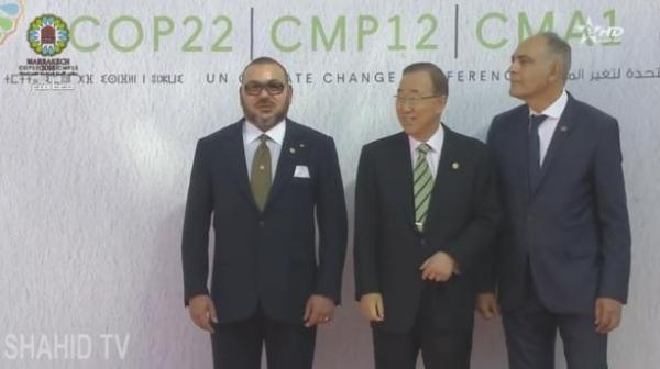 لقطة اليوم : موقف محرج لبان كيمون أمام الملك محمد السادس