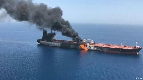 طبول الحرب تقرع في الخليج...صاروخان يستهدفان ناقلة نفط إيرانية قرب سواحل السعودية