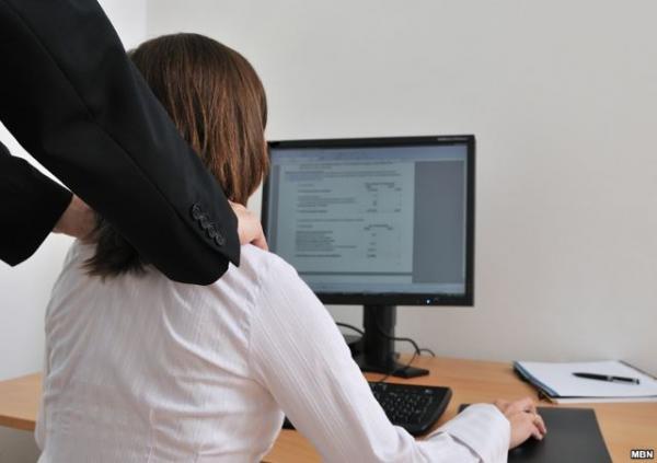 تارودانت : التحقيق مع حارس عام كان يتحرش بتلميذات داخل مكتبه