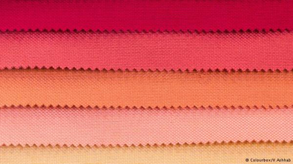 قميص ذكي من "غوغل" يغير لونه كالحرباء