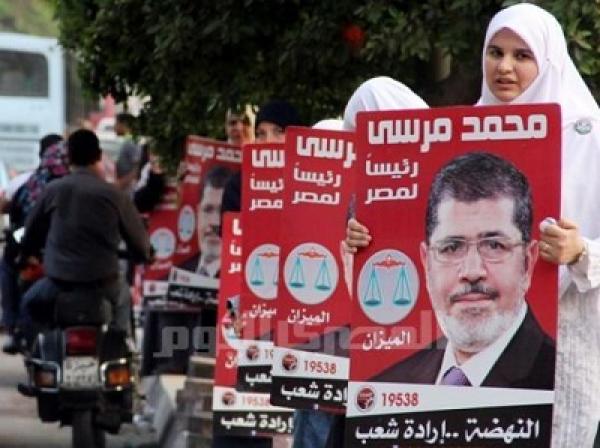 تقدم مرشح الإخوان في اليوم الأول للإنتخابات الرئاسية المصرية