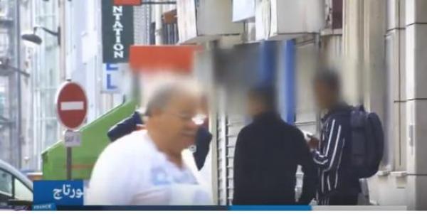 شاهد كيف يعيش أطفال مغاربة في شوارع  العاصمة الفرنسية