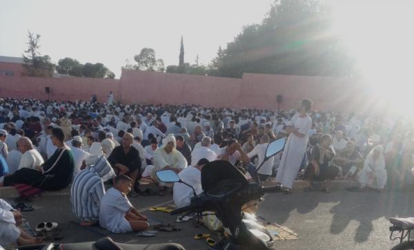 إسلام سيدة إسبانية وسط تكبيرات المصلين بعد صلاة عيد الأضحى