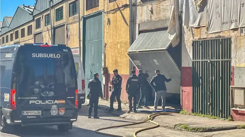 هندسة "إجرامية" متطورة.. تفاصيل "نفق المخدرات" الجديد المكتشف بسبتة: 3 طوابق وسكك حديدية لنقل الشحنات من المغرب