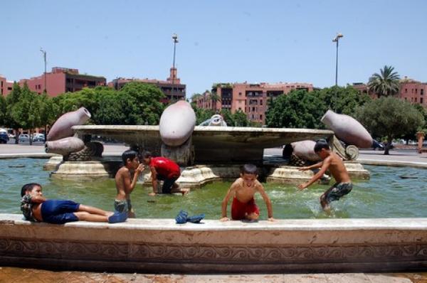 لماذا أطفال مراكش محرومون من مسابحهم البلدية