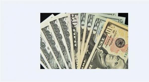  ظن الشرطي أنه مال غير مشروع سيتسبب له بمشاكل 