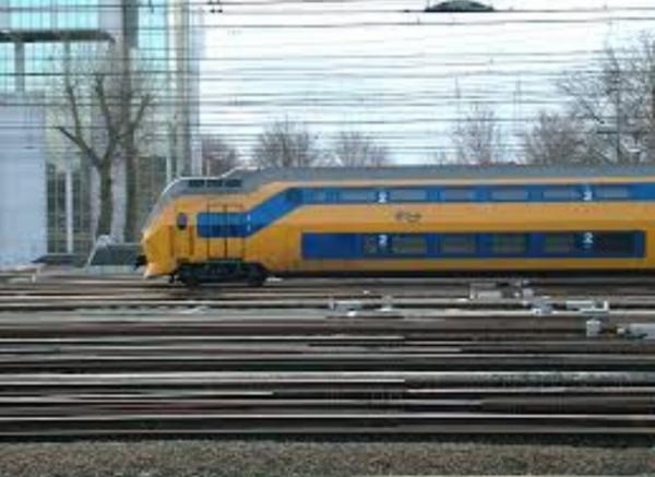 بلجيكا تبدأ تشغيل 170 قطارا بطاقة الرياح