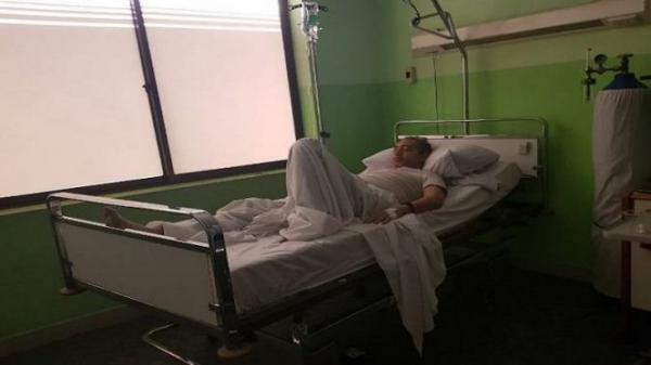 الفنان المغربي "رفيق بوبكر" يصاب بوعكة صحية مفاجئة أثناء تواجده بكامبوديا‎