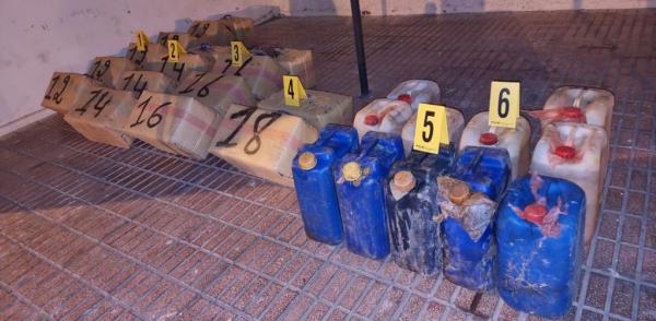 الأمن شرق المملكة يتصدى لعملية تهريب دولي للمخدرات ويقترب من القبض على المشتبه فيه الرئيسي