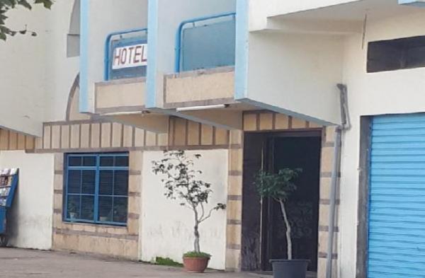 بالصور .. انتحار كندي داخل فندق يستنفر السلطات الأمنية وهذه التفاصيل