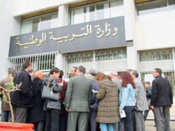 قطاع التربية يعيش في فساد بالجزائر والوزارة في خبر كان