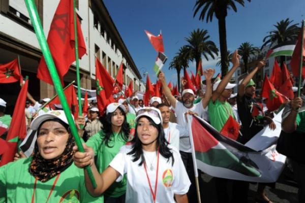 عشرات الاف في تظاهرتا الرباط والدار البيضاء تضامنا مع غزة 