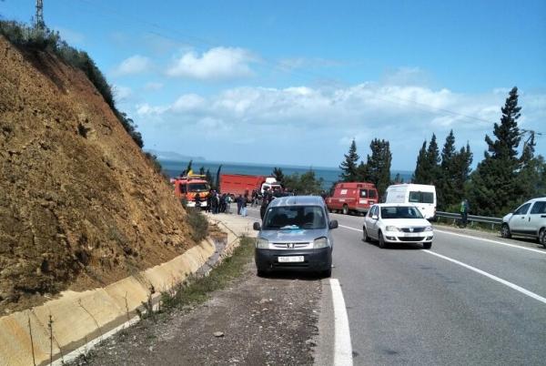 حادثة سير مميتة بضواحي تطوان و هذا هو عدد الضحايا