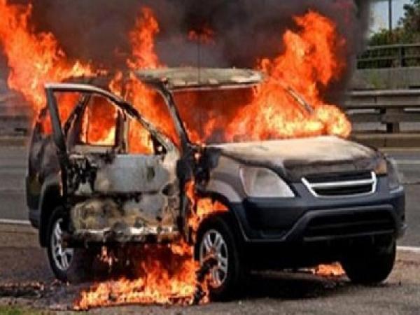 العرائش : مزارعو الكيف يهجمون على مسكن الخليفة و يحرقون سيارته