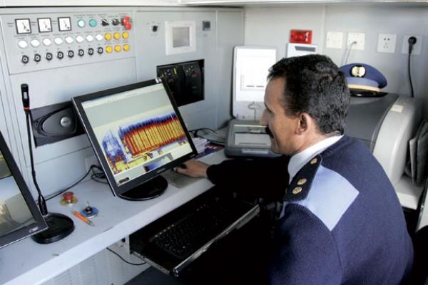 "سكانير"متطور بميناء الدار البيضاء لمنع مرور المواد الخطيرة ومواجهة الإرهاب