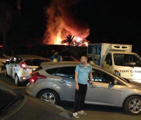 عاجل : حريق هائل بأحد مطاعم ماكدونالد بمراكش يخلف أضرار مادية كبيرة