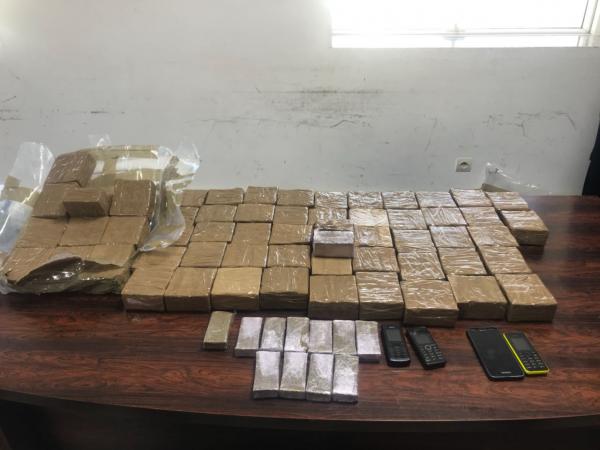 ايقاف ثلاثة مشتبه فيهم بحي كويلما بتطوان و بحوزتهم 30كلغ من مخدر الشيرا