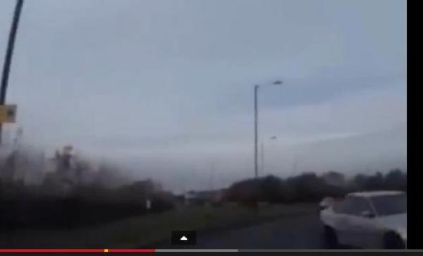 بالفيديو: سيارة تظهر من المجهول لتصدم أخرى