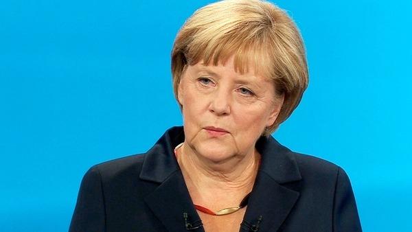 ميركل: حماس لديها أسلحة جديدة ولإسرائيل حق الدفاع